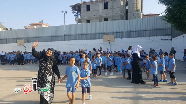  كفرقاسم- فيديو: البداية الصحيحة هي عنوان النجاح .. مدرسه جنة ابن رشد تستقبل طلابها بمراحل مدروسة وتودع حجاجها